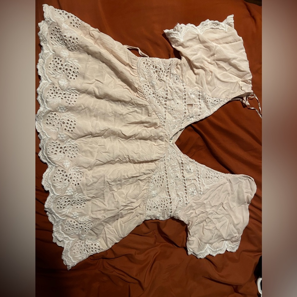 Miami v-cut top